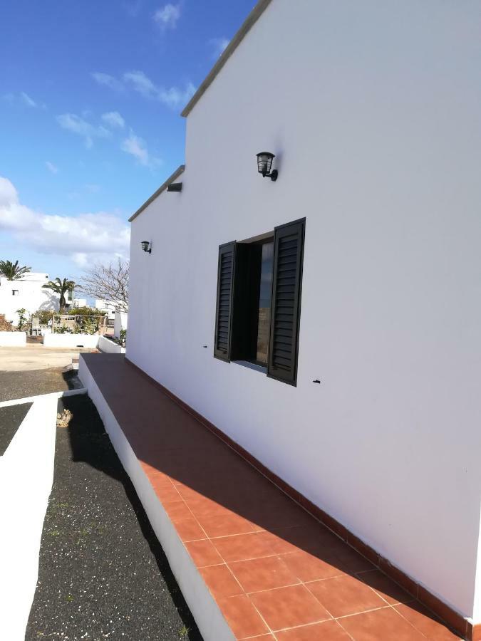 Vivienda Vacacional La Canada Tinajo Exterior foto
