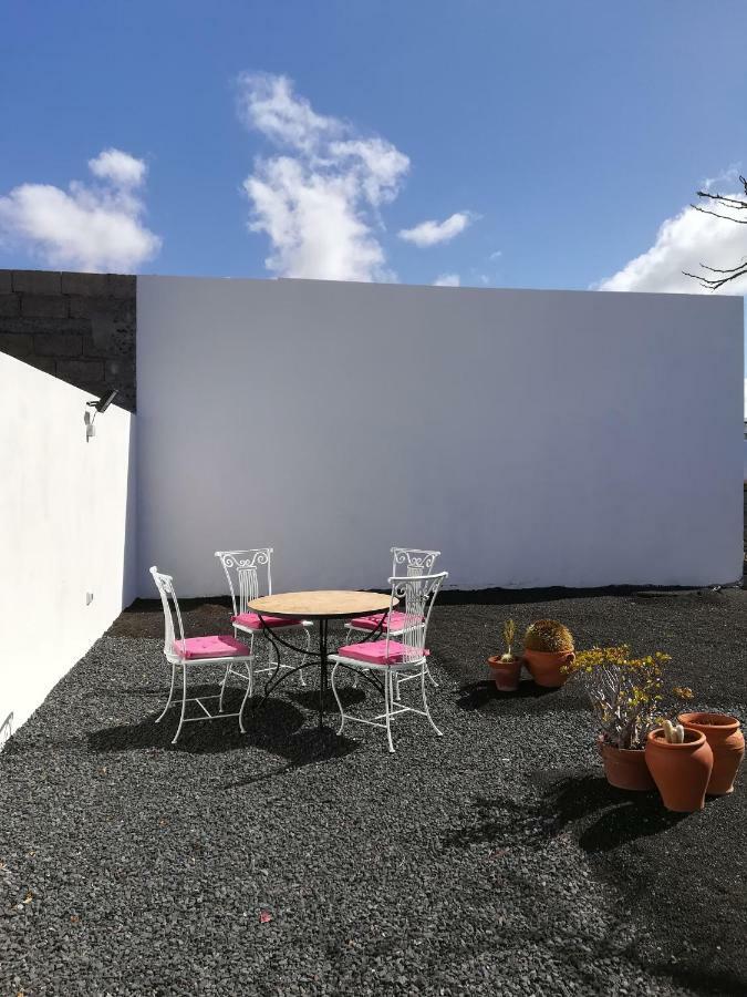 Vivienda Vacacional La Canada Tinajo Exterior foto
