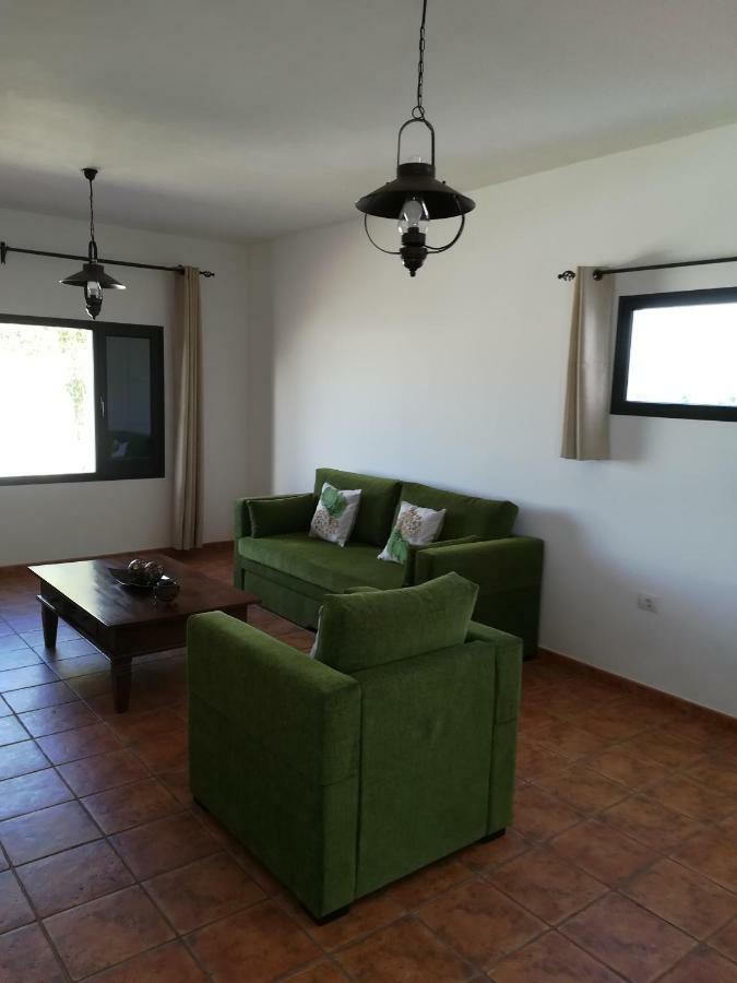 Vivienda Vacacional La Canada Tinajo Exterior foto